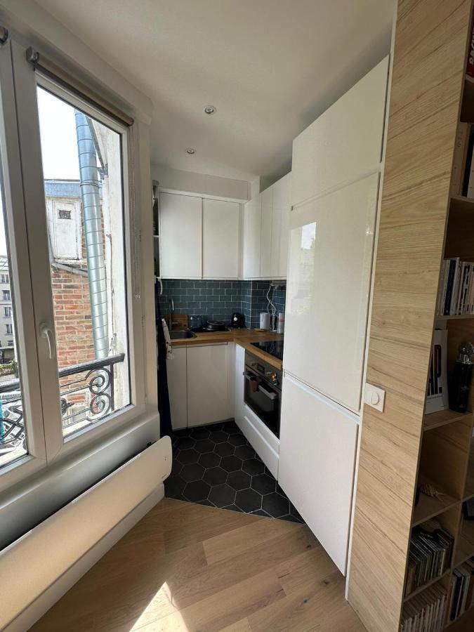 Studio Au Calme A Deux Pas Du Sacre Coeur Париж Екстериор снимка